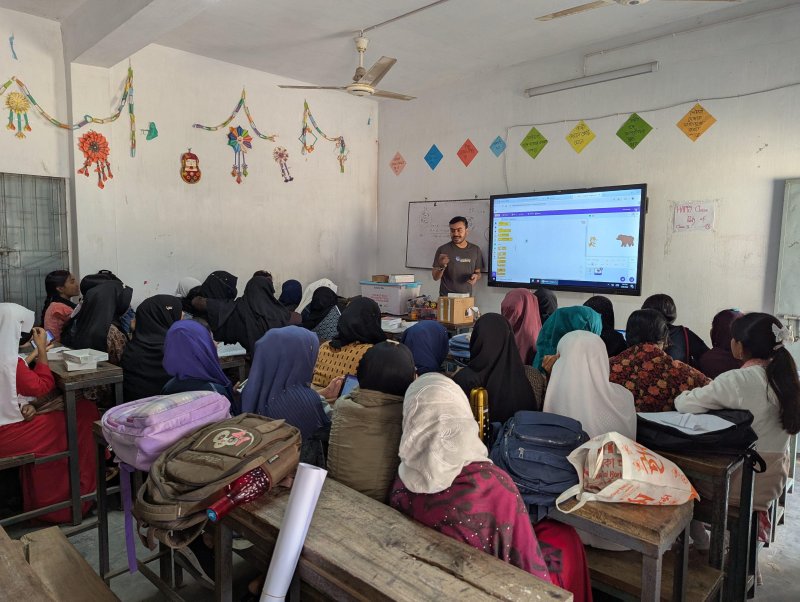 Bangladesh_Blog_Drone Workshop for Coastal Girls-2