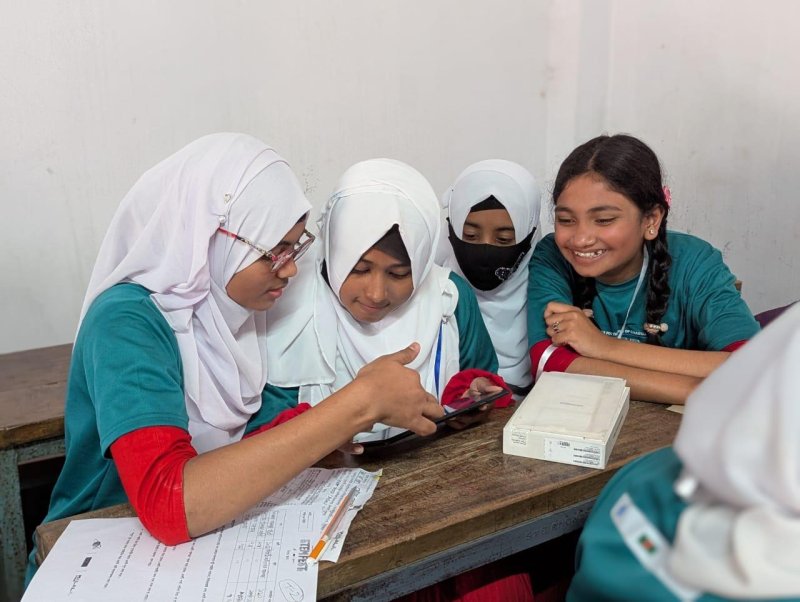 Bangladesh_Blog_Drone Workshop for Coastal Girls-3