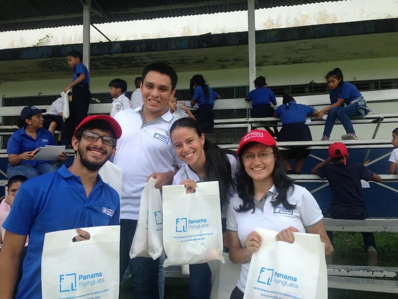 Los niños pilotos voluntarios