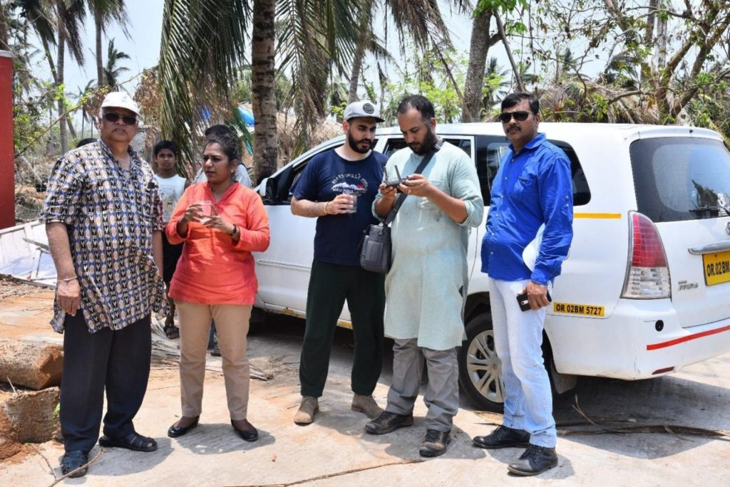 India Flying Labs - Team By Car