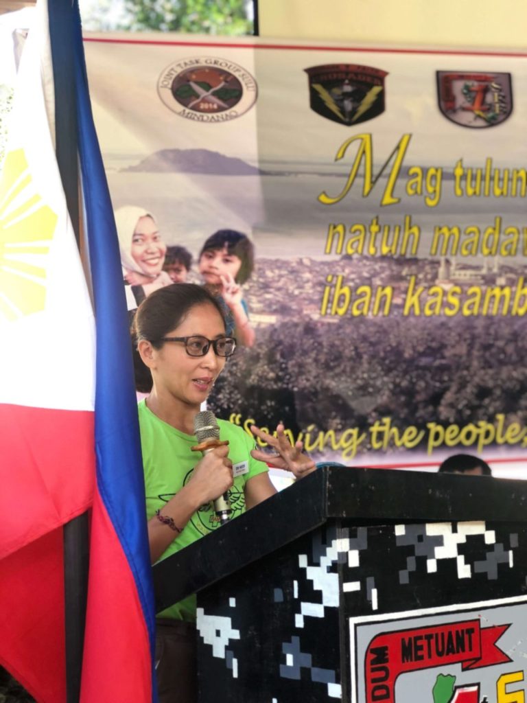 Figure 3. Dr. Heidi from RAM PH and PFL, giving her message to the residents in Brgy. Dalih, Talipao.